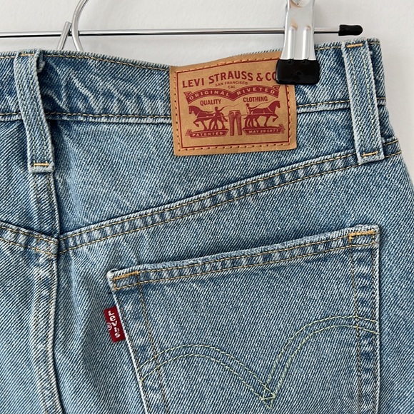 LEVIS NWOT Denim Mini Skirt - Picture 5 of 5